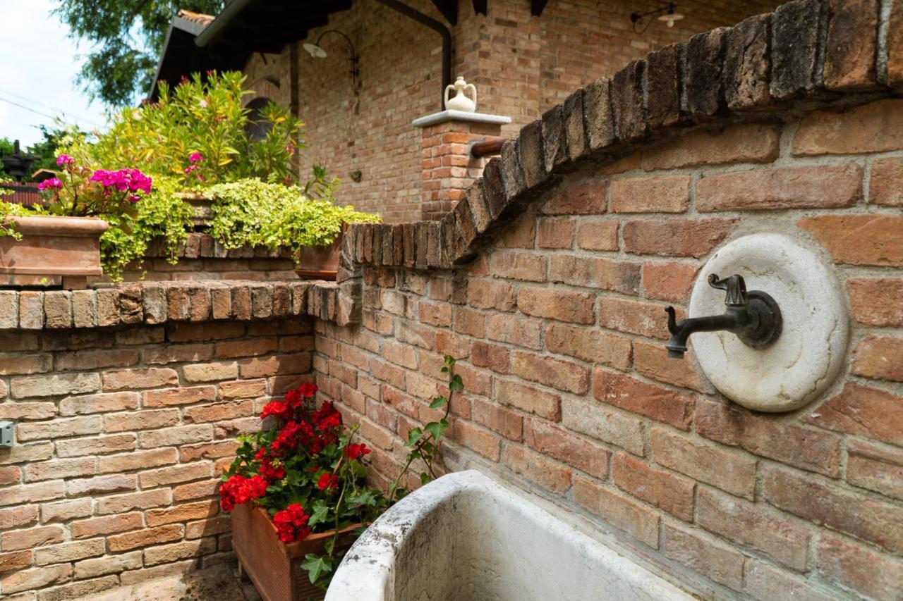 Agriturismo Relais "Il Bricco" Ница Монферато Екстериор снимка