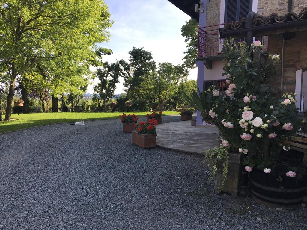Agriturismo Relais "Il Bricco" Ница Монферато Екстериор снимка