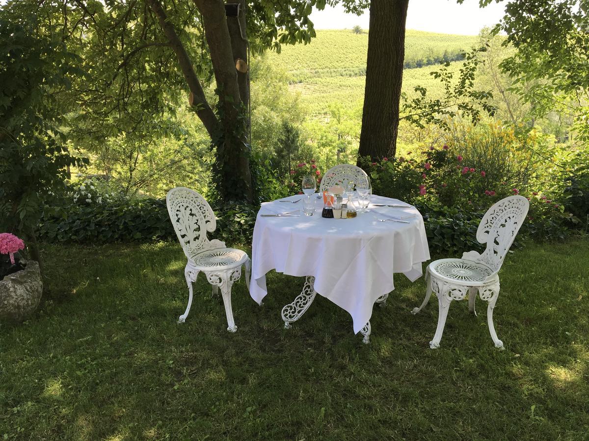 Agriturismo Relais "Il Bricco" Ница Монферато Екстериор снимка