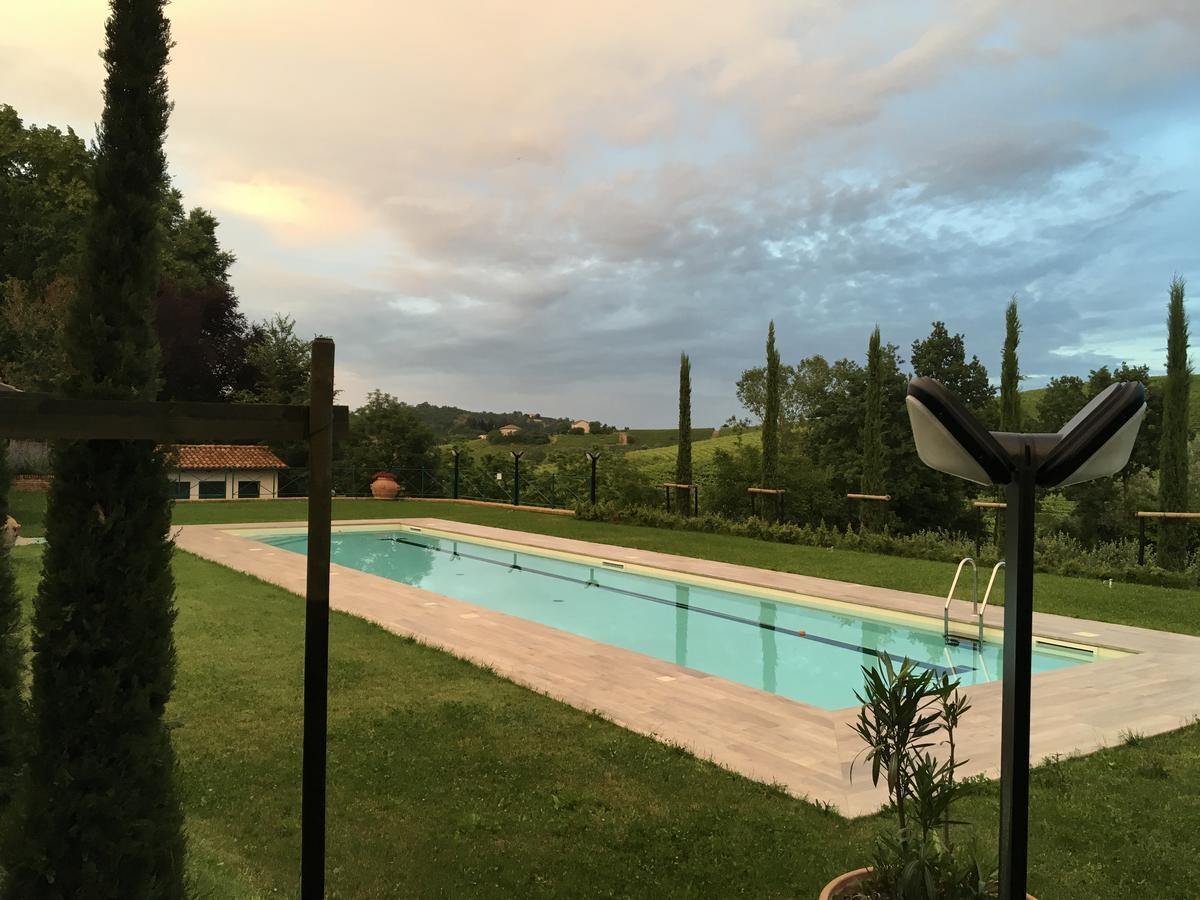 Agriturismo Relais "Il Bricco" Ница Монферато Екстериор снимка