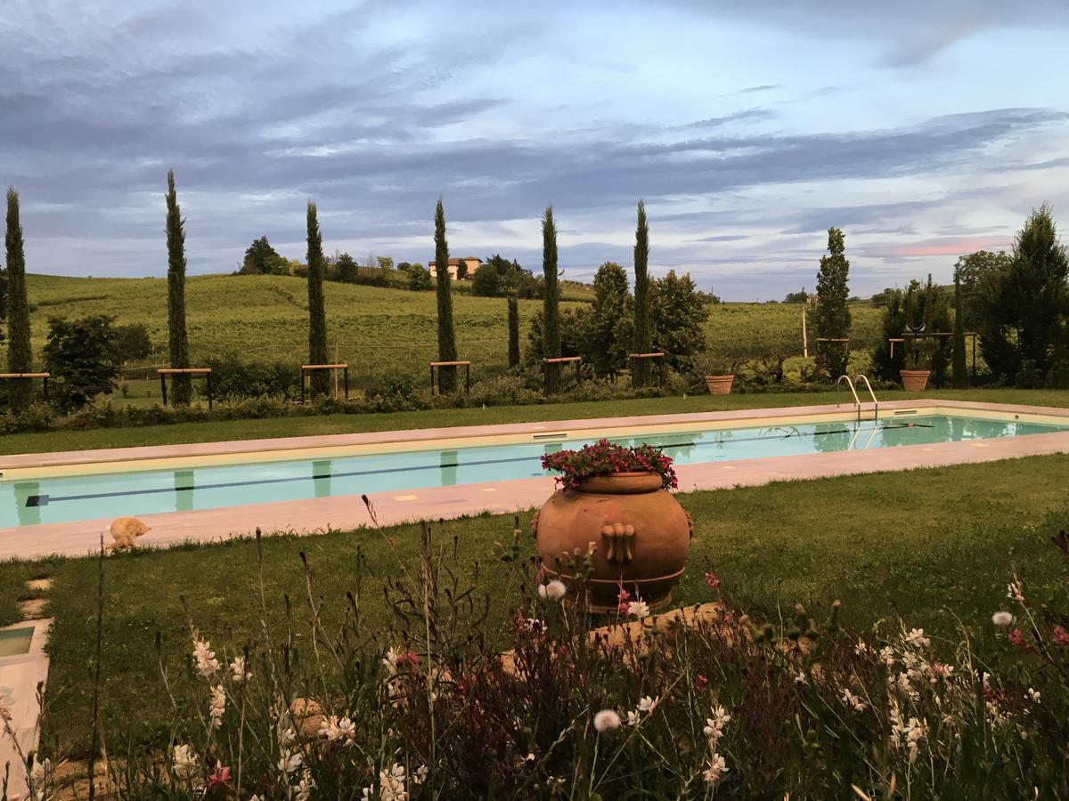 Agriturismo Relais "Il Bricco" Ница Монферато Екстериор снимка