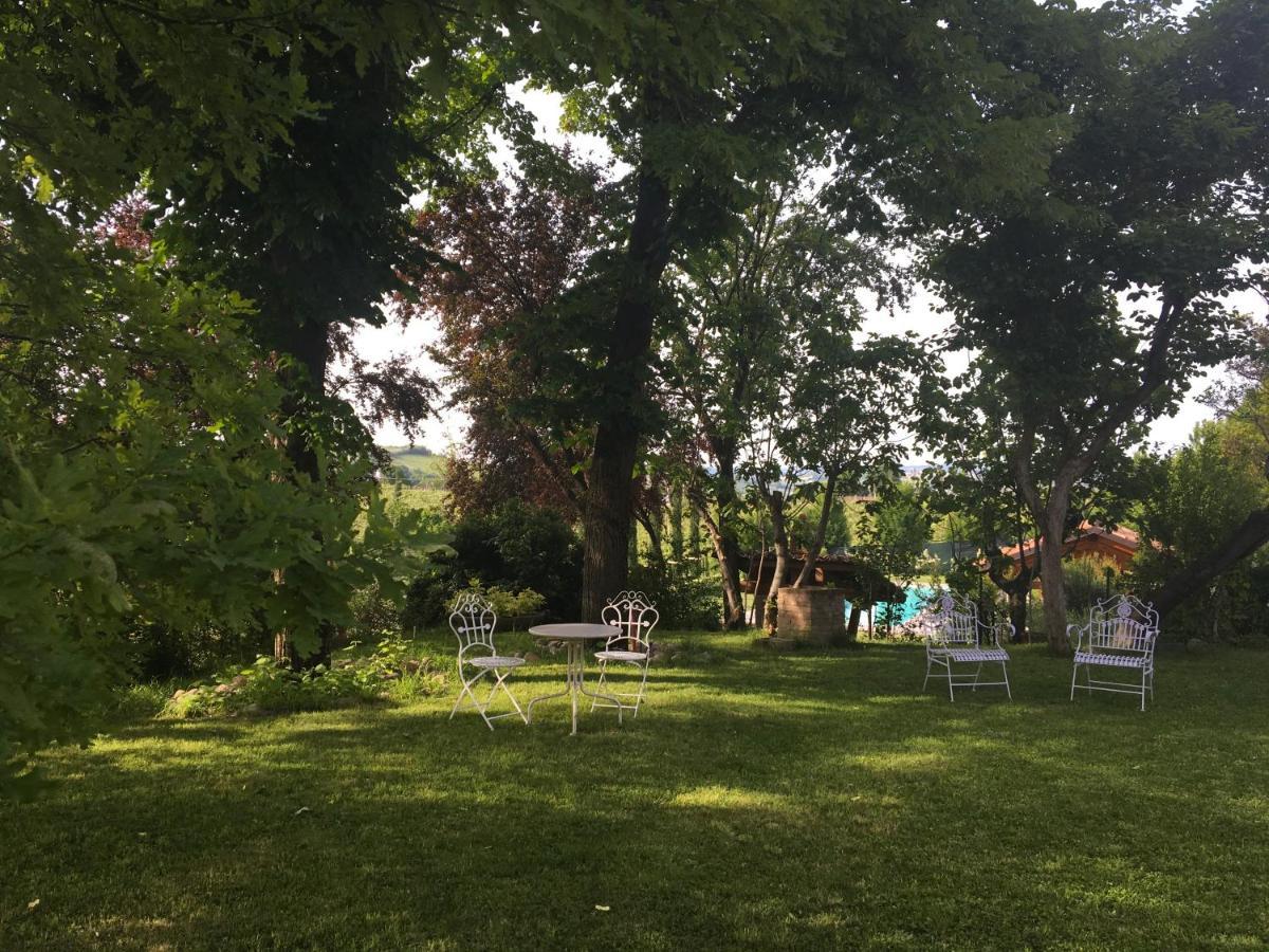 Agriturismo Relais "Il Bricco" Ница Монферато Екстериор снимка